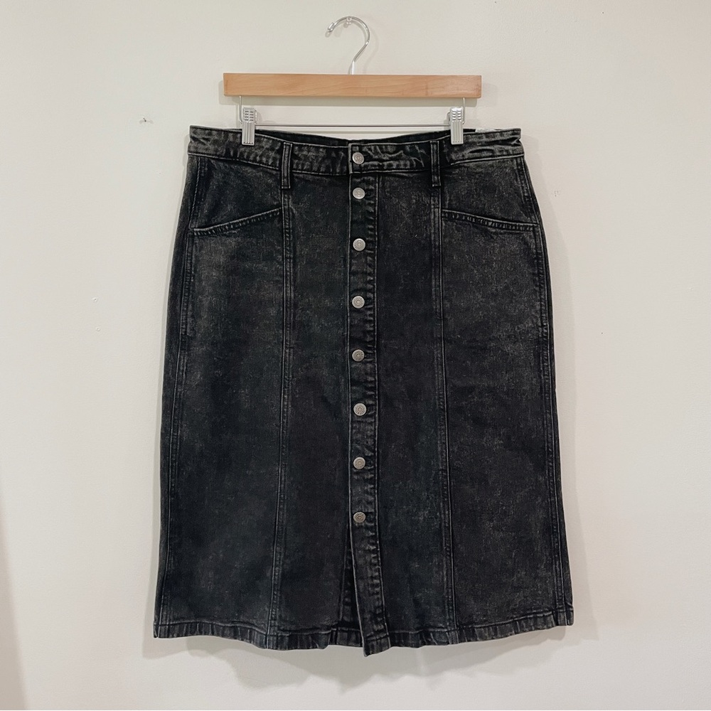 Old Navy | black denim midi skirt